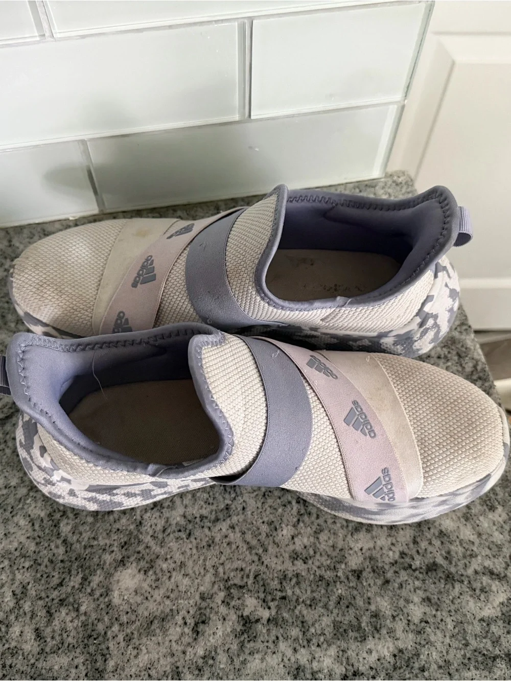 adidas light knit